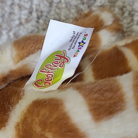 Toy's R Us Geoffrey The Giraffe Stuffed Animal - Picture 5 of 7